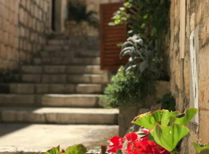 In The Heart Of The Town * فيس